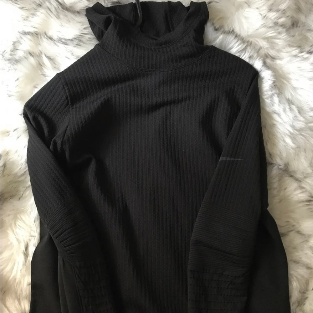 Black nike pro fitted sweater